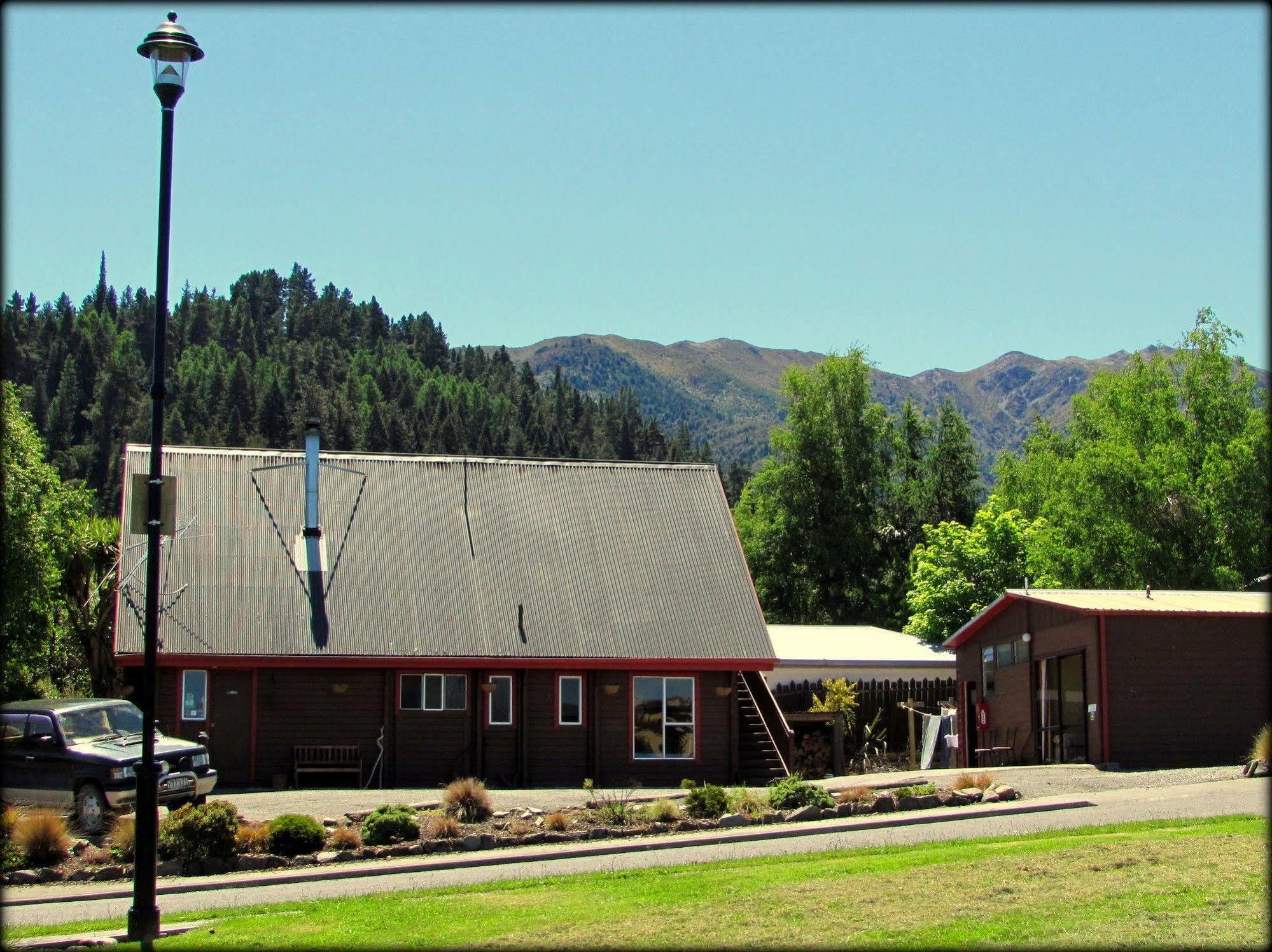 Hanmer Backpackers Hanmer Springs Exterior photo